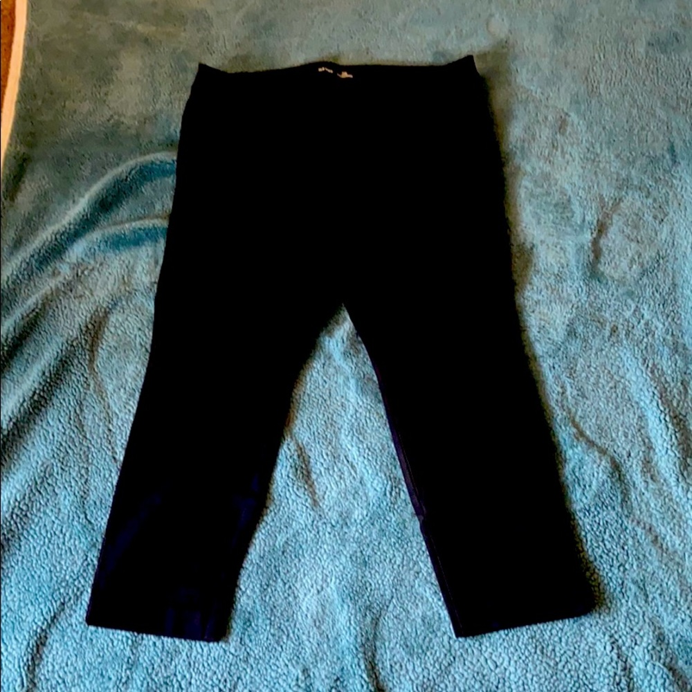 Black old navy pixie mid-rise secret slim pocket